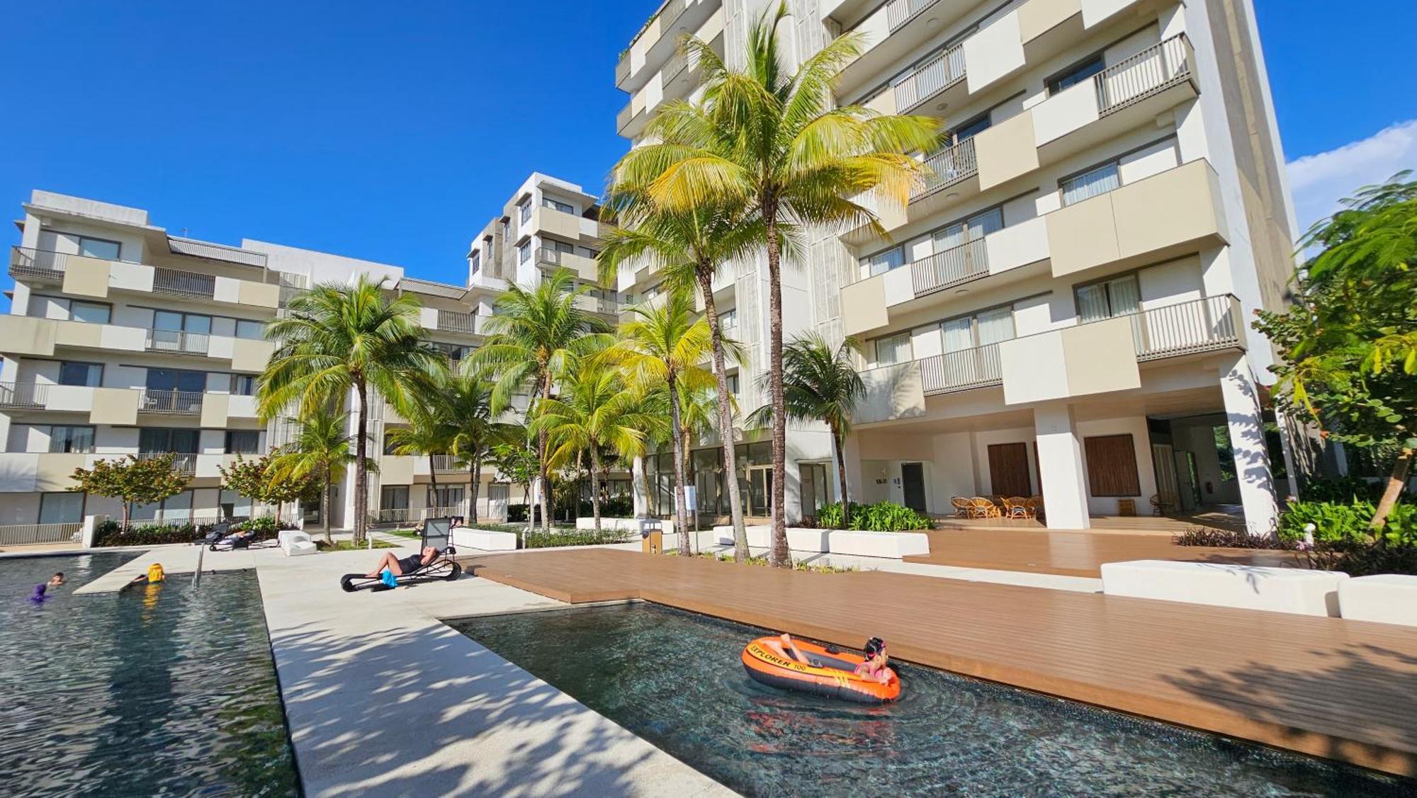 By The Sea Beach Luxury Resort - Batu Ferringhi Exterior photo